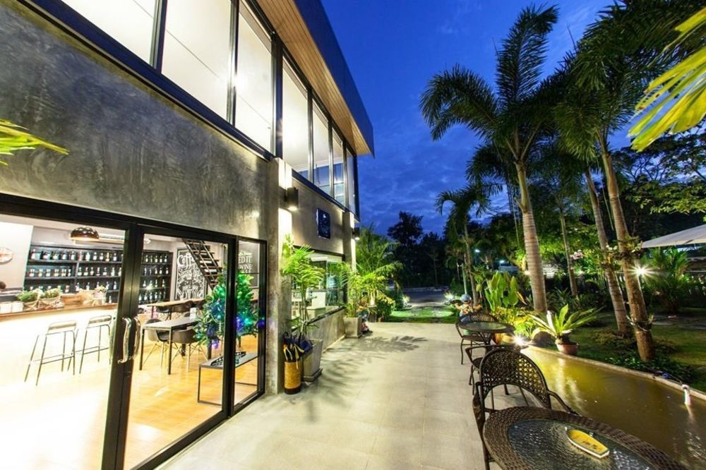 Crystal Box Hotel And Cafe' Loei Exterior photo